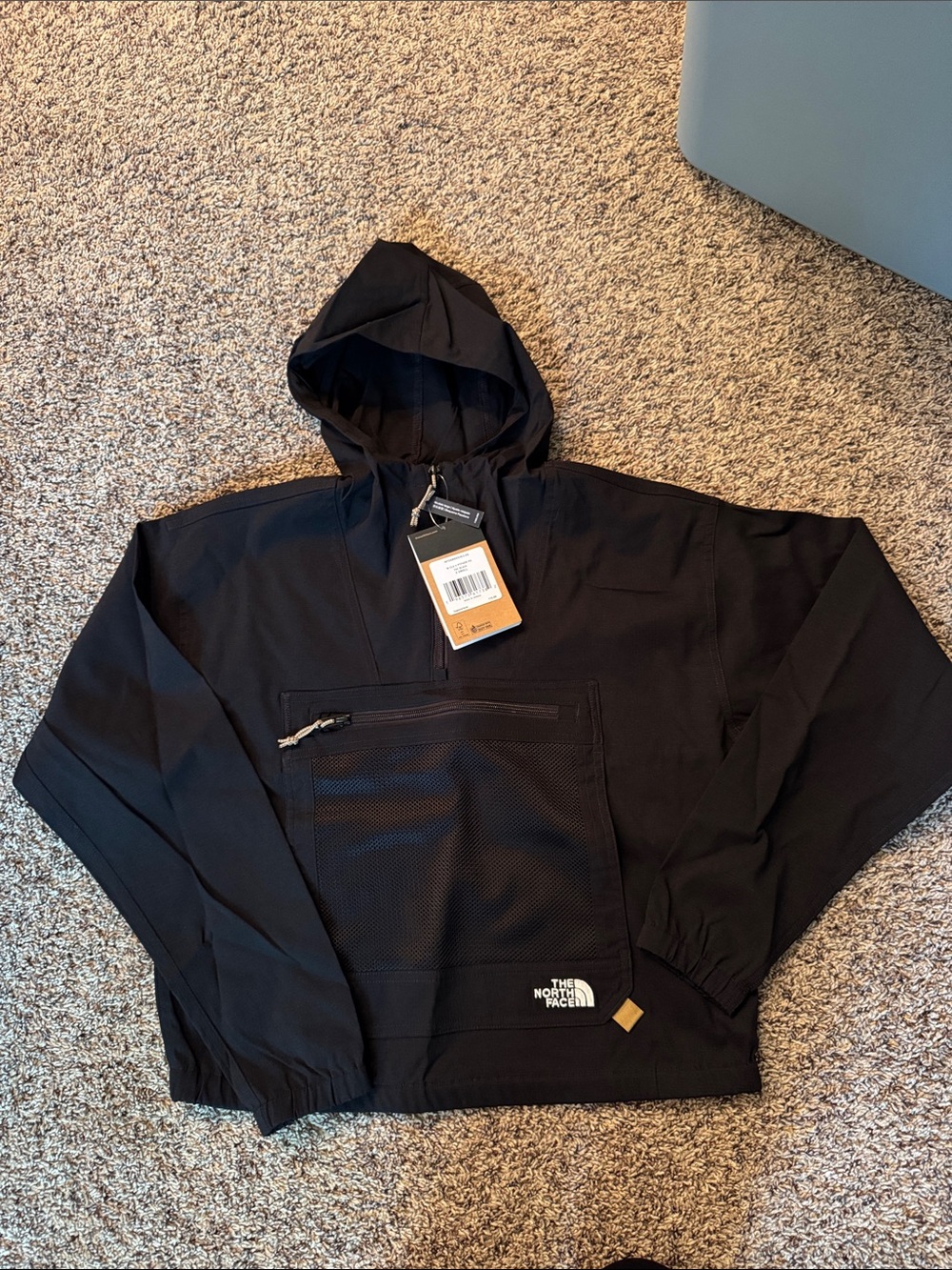 The North Face Women's Class V Pathfinder Pullover with Mesh Front Pocket